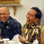 Jokowi tertawa (IST)
