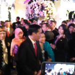 Jokowi dan istri menghadiri acara resepsi pernikahan anak Panglima TNI (DETIK)