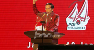 Presiden Joko Widodo berpidato pada HUT PDIP ke 44