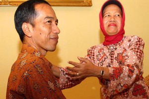 Jokowi dan ibunya Sujiatmi (TEMPO)