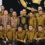 Presiden Jokowi bersama pemain Persib (Antara)