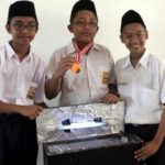 Para siswa MTS Yanbu'ul Quran meraih juara 1 LPIR tingkat nasional (IST). 