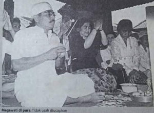 Megawati saat di Pura (IST)